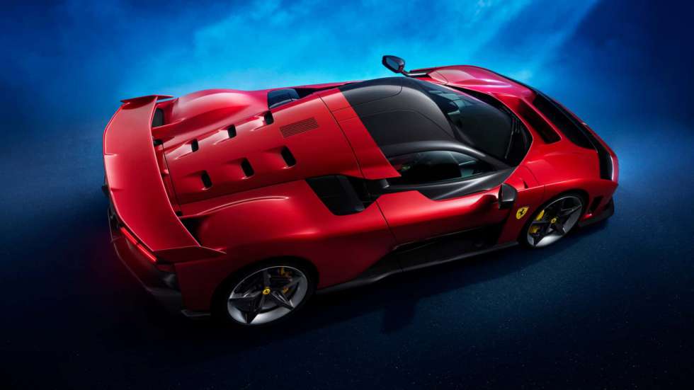 Ferrari F80: Η νέα υβριδική ναυαρχίδα των Ιταλών έφτασε με 1.200 άλογα